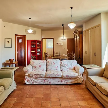 Mas La Ginesta - Ideal Per Families Amb Infants Country house